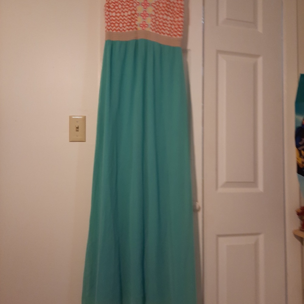 Flying Tomato ladies maxi dress size small